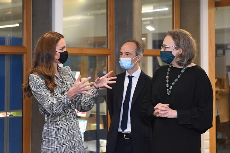 The Duchess of Cambridge , Pasco Fearon and Alissa Goodman talking